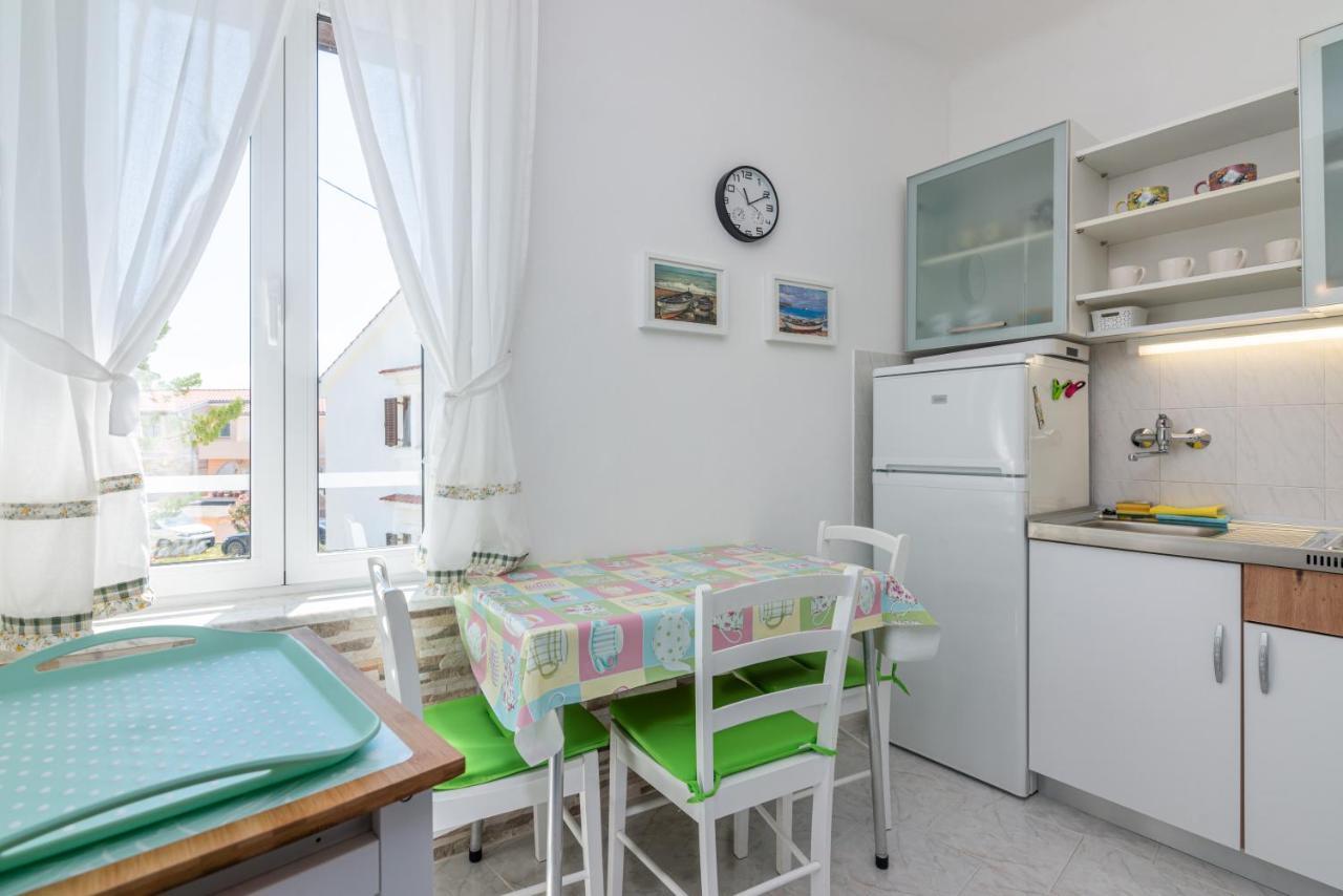 Apartment Luiza With Terrace Baska  Luaran gambar