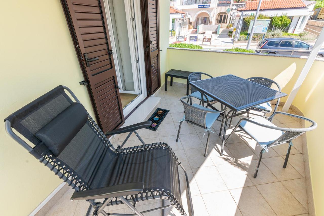 Apartment Luiza With Terrace Baska  Luaran gambar