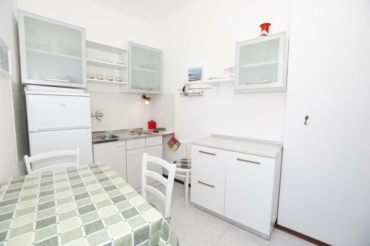 Apartment Luiza With Terrace Baska  Luaran gambar